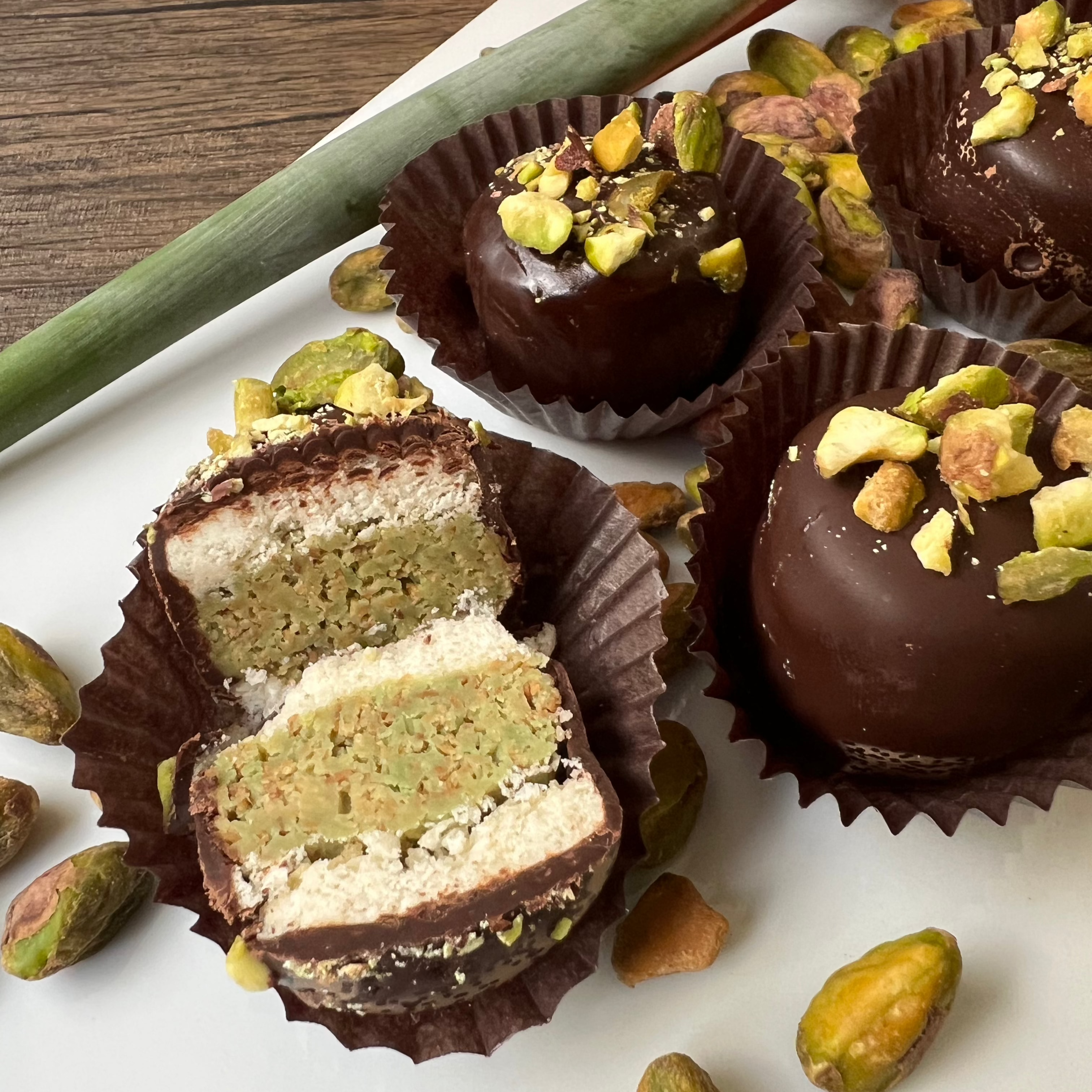 Limited-edition Dubai Chocolate Cookie Alfajores - 8 pc box