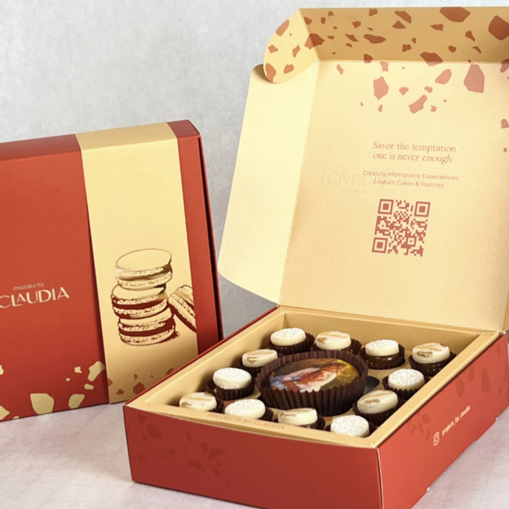 Signature Collection Original Cookie Alfajores + 3” Personalized Cookie Alfajor