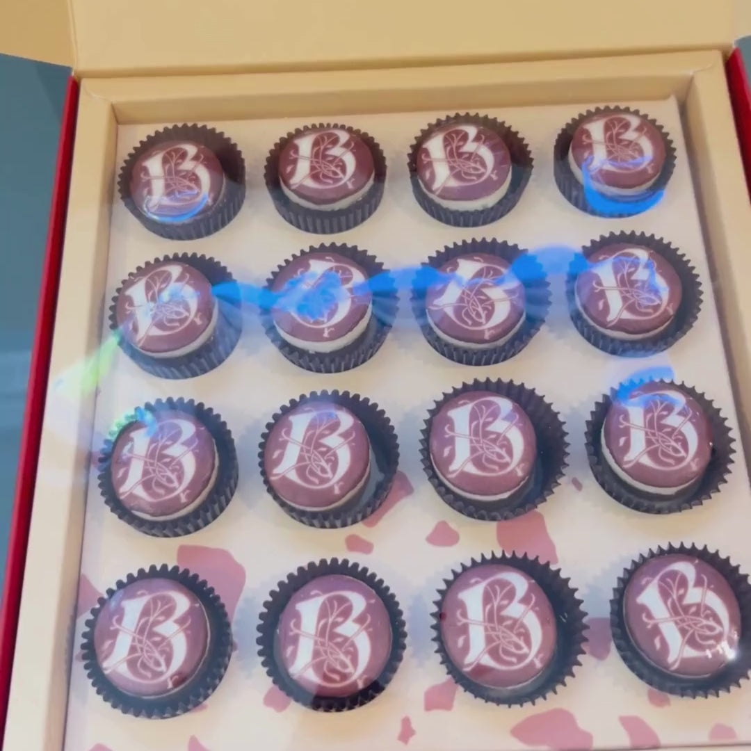 Signature Collection Personalized Cookie Alfajores